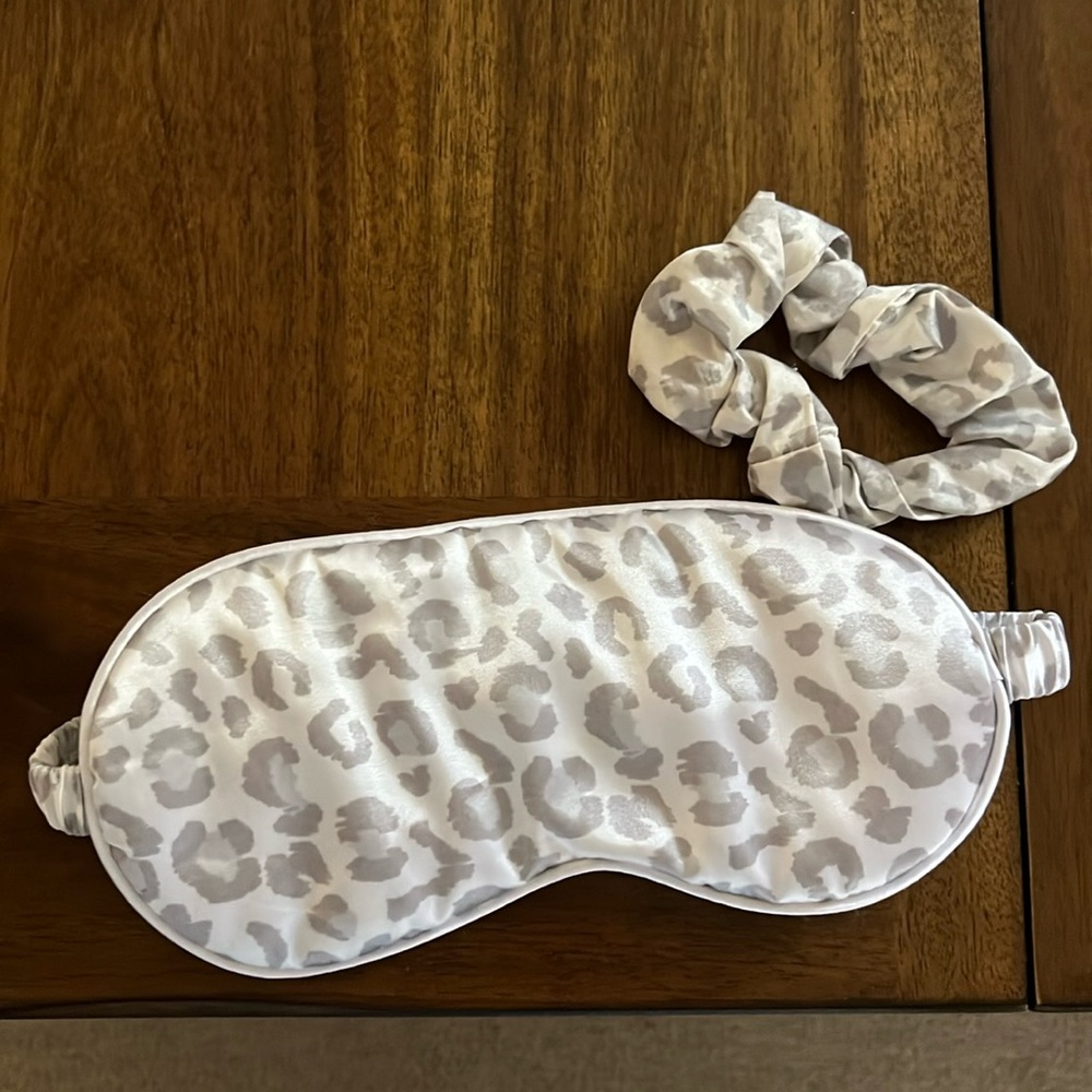 Sleep mask and scrunchie set